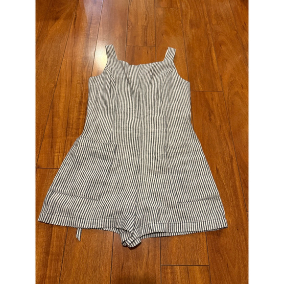 Women's Reformation White Black Striped Romper Size 8 - Picture 1 of 6